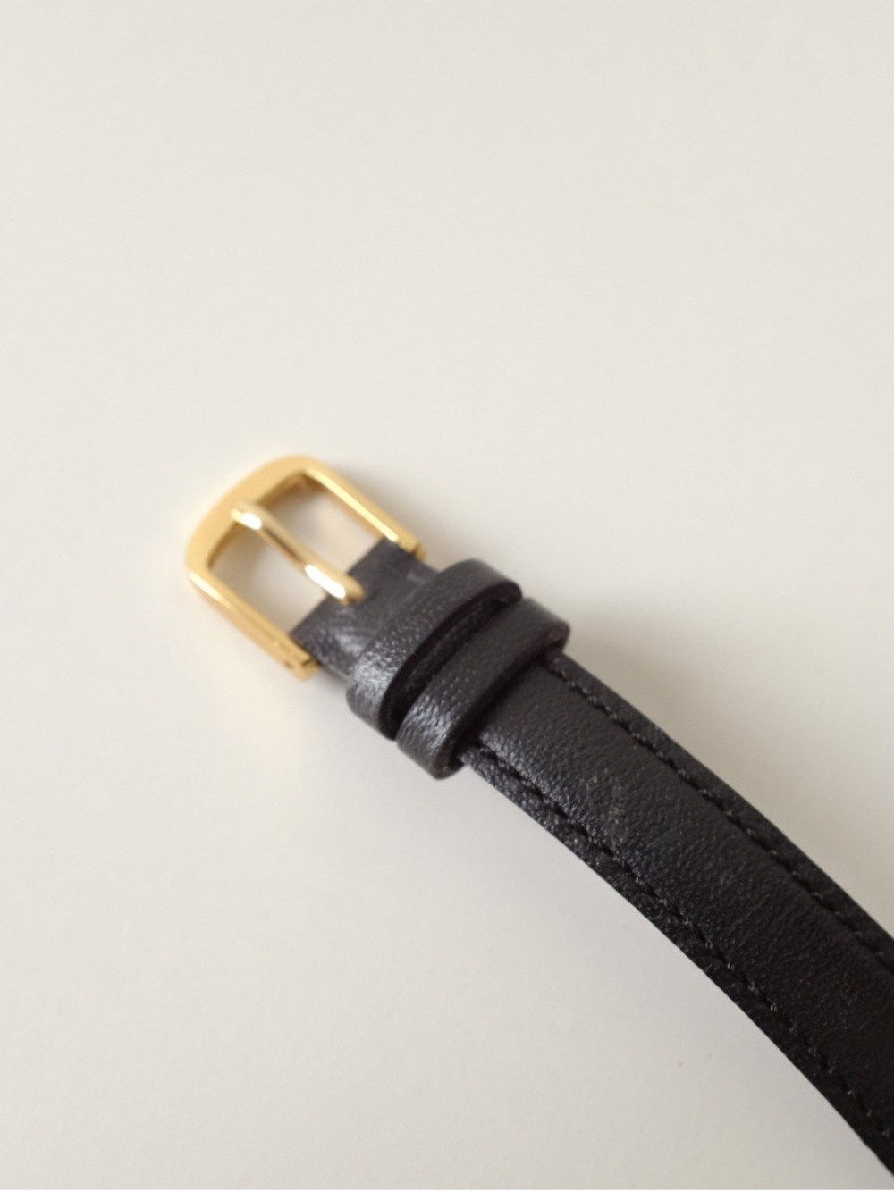Vintage Balenciaga Black and Gold Vintage Women's Watch - Picture 6 of 9